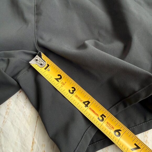 Columbia | Youth Outdoor Cargo Shorts | Gray Size L (14/16) - Picture 4 of 7